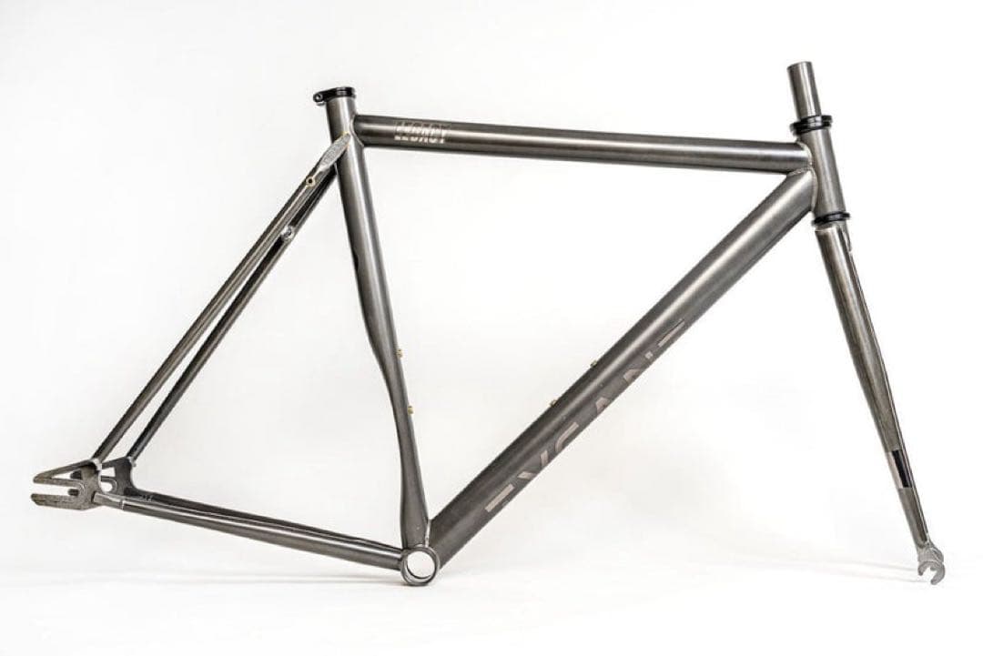 TYRANT BIKES LEGACY フレームセット 他パーツ