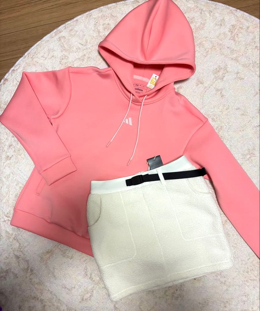 【新品 S トレンド】adidas ダンボールニット パーカー　ボアスカート