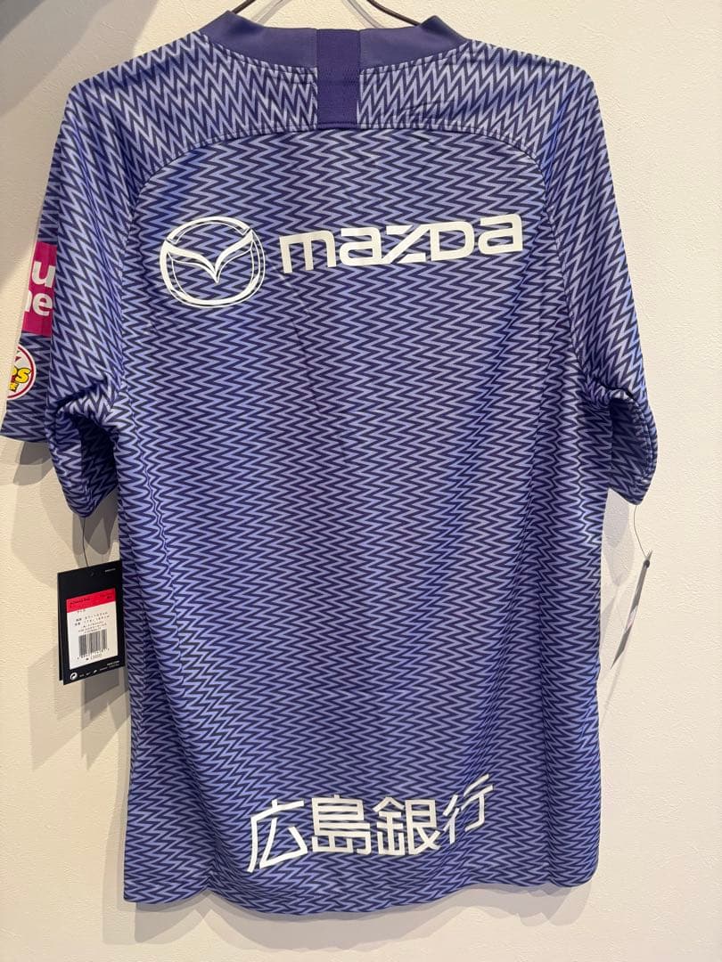 2019サンフレッチェ広島Nike 紫色 サッカーシャツ Lサイズ（NO.なし）