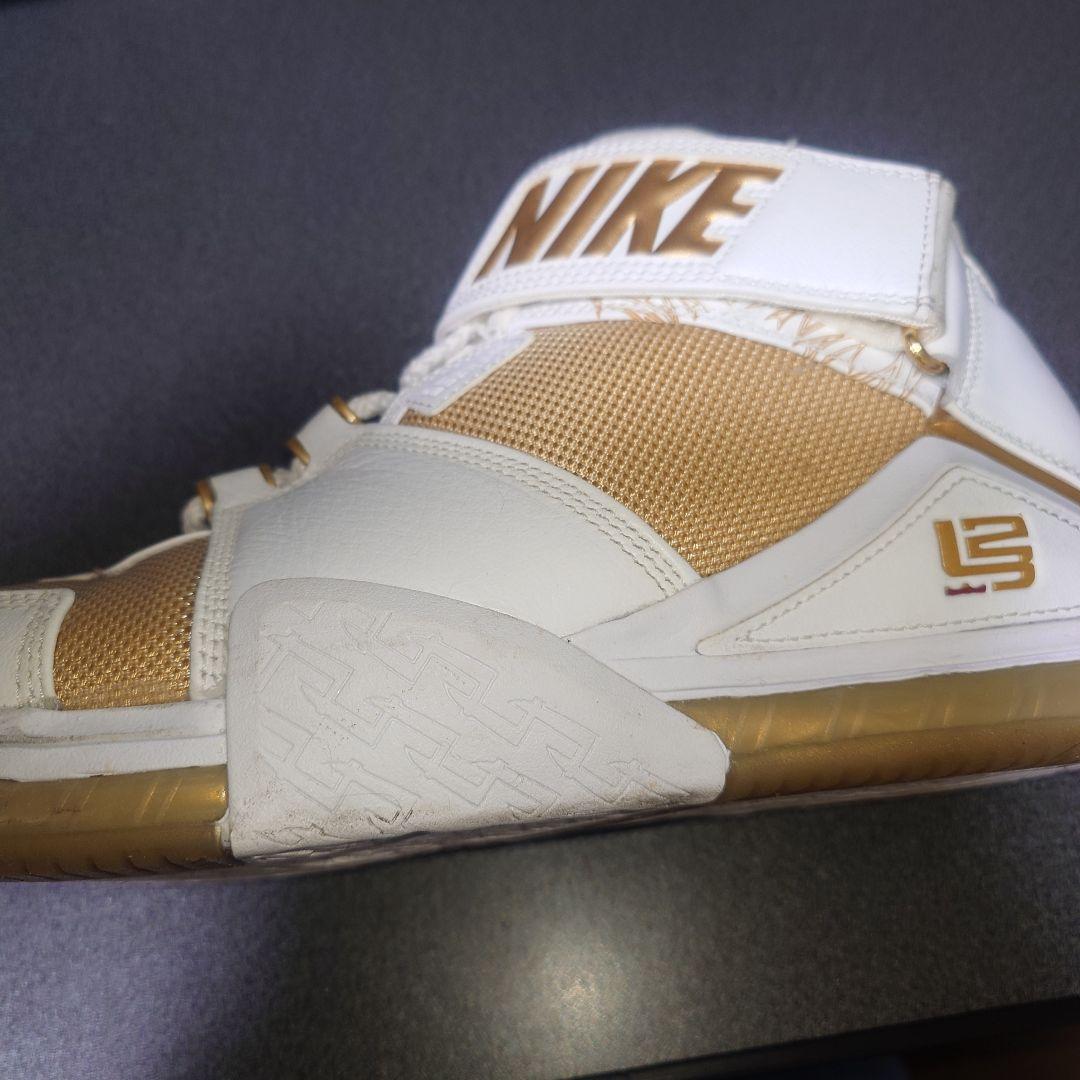 シューズ(男性用) Nike Zoom LeBron 2 \"llic Gold/White\"