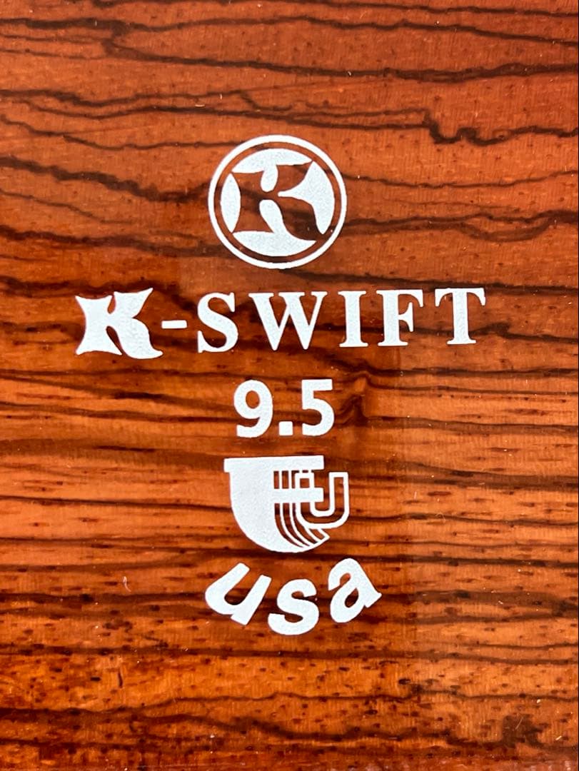 K-SWIFT サーフボードフィン 9.5インチ 赤色