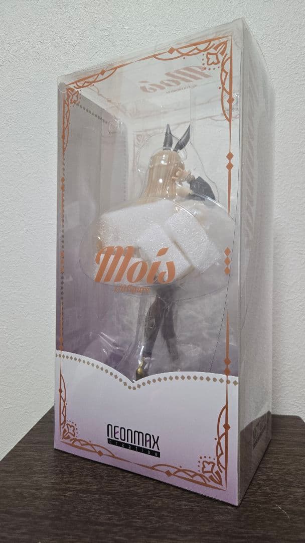 ネオンマックス Mois 1/6スケールフィギュア