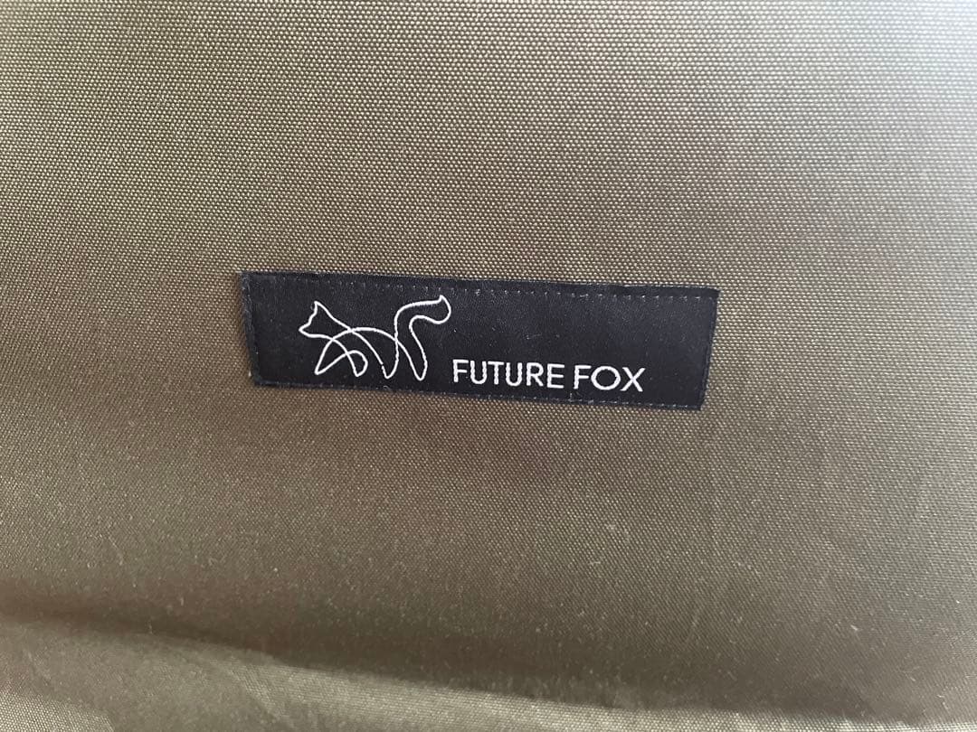 コールマン×Monroモンロ＋Future foxカバークッション付　アウトドア