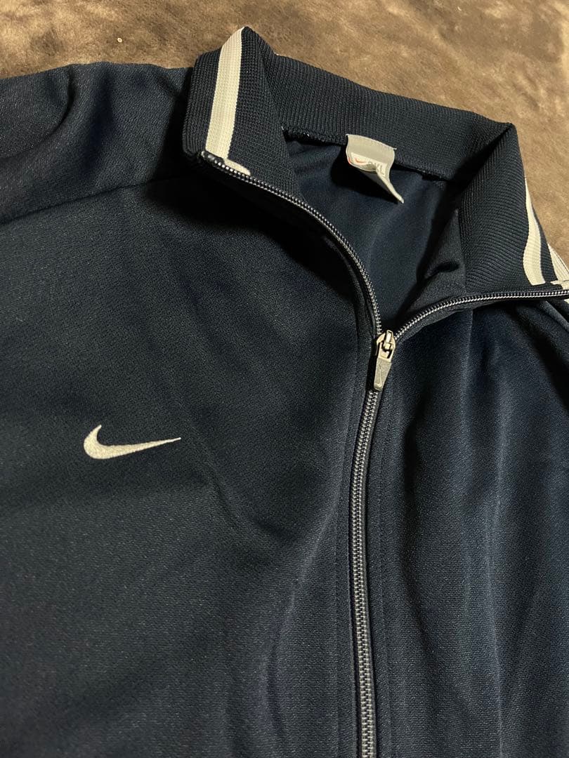 NIKE ナイキ　ジャケット　ワンポイントロゴ