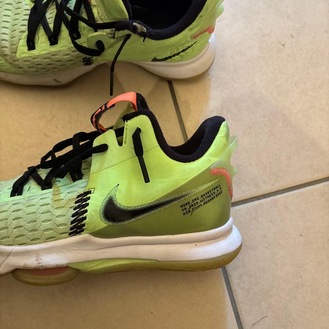 シューズ(男性用) NIKE LEBRON WITNESS 5 'GRINCH