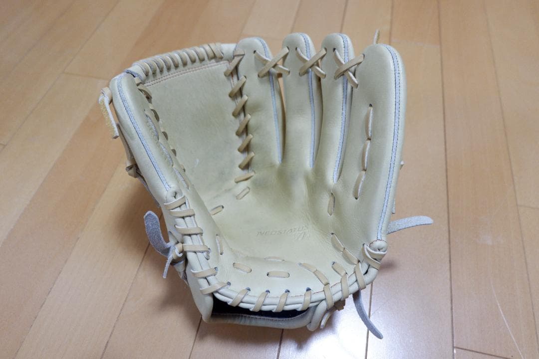 【unknow0210　ゼット ZETT 軟式グローブ　ネオステイタス】