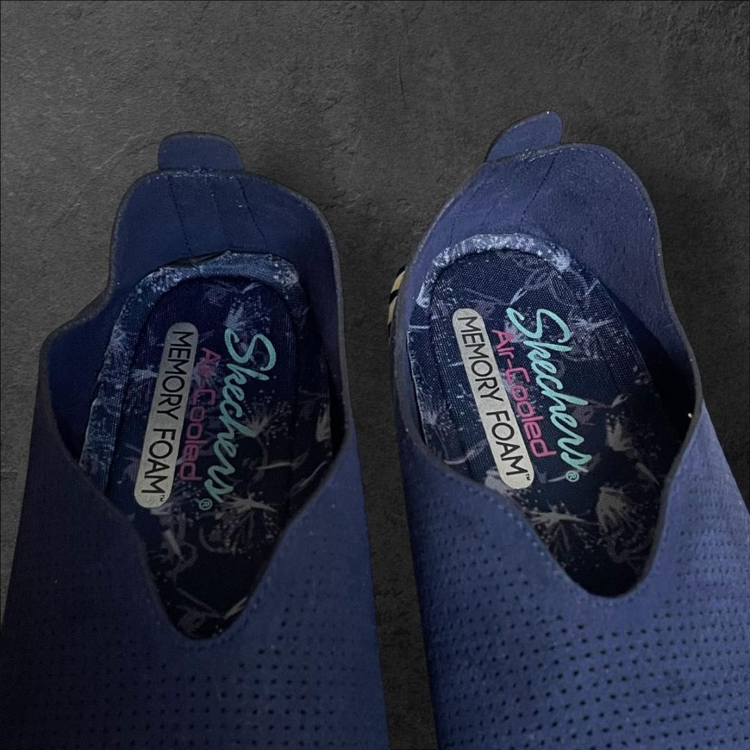 【Skechers】軽量スリッポン Air-Cooled Memory Foam