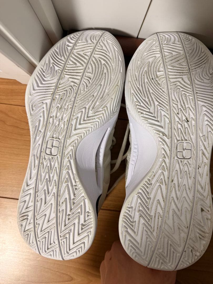 3/15まで値下げ中　即購入可能　NIKE サブリナ1 id 箱付き