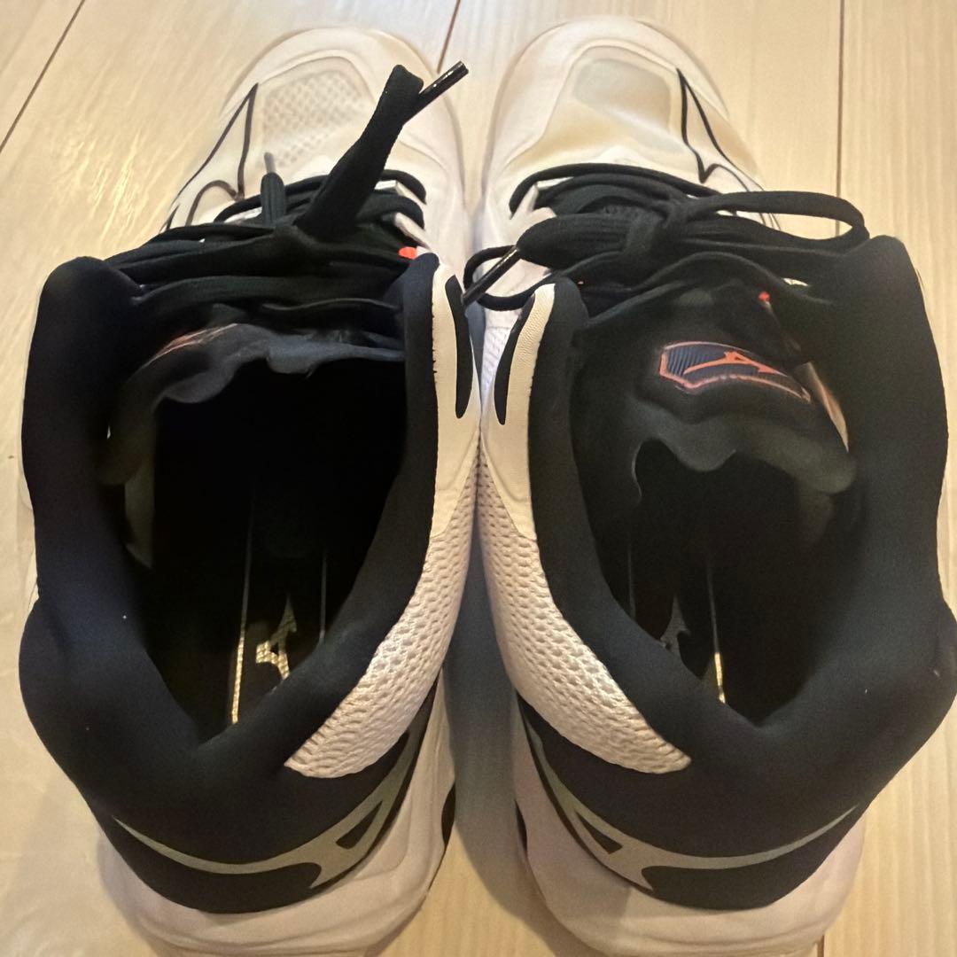 ミズノ（MIZUNO）バレーボールシューズ ウエーブライトニング 24cm
