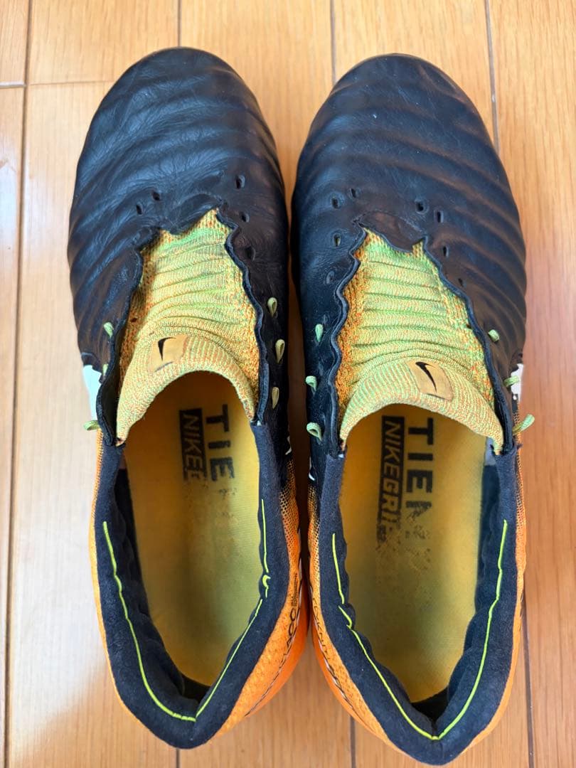 Nike ティエンポレジェンド7 25.5cm