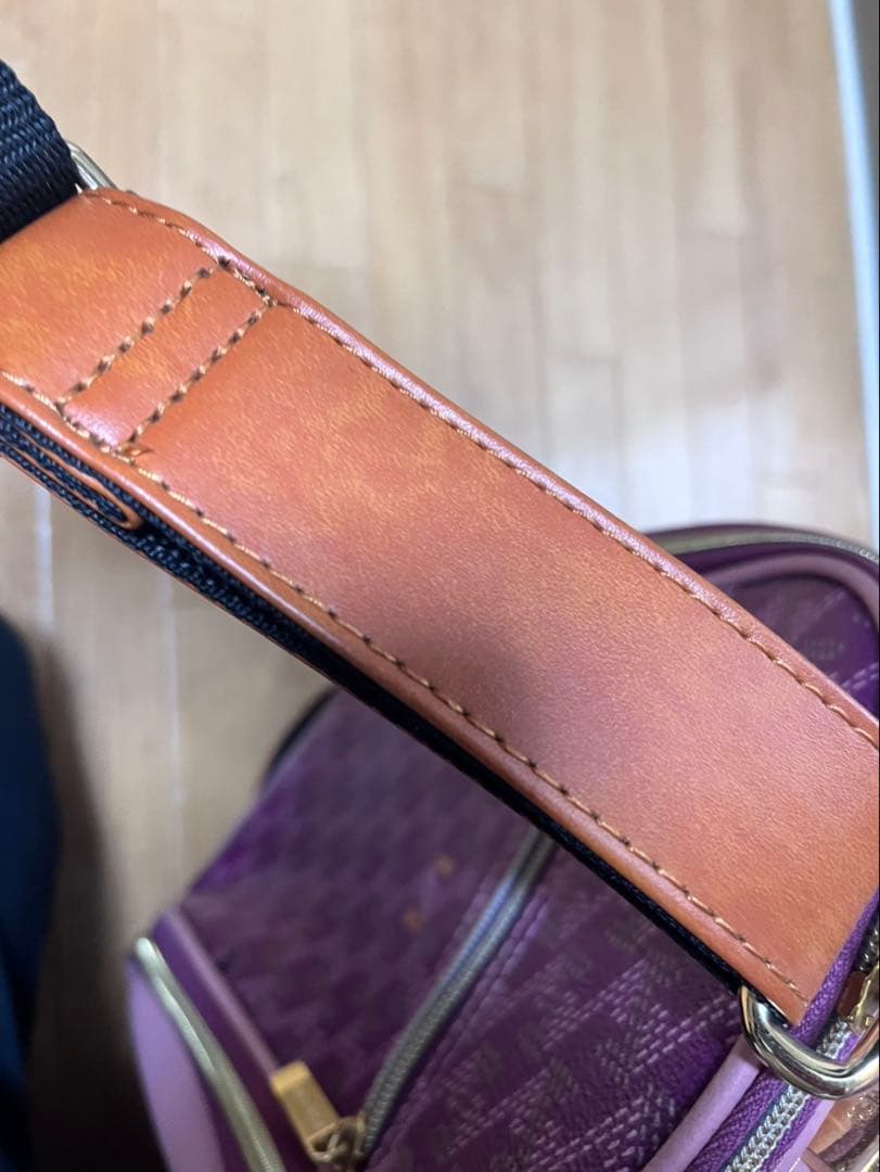 レザレクション　キャディバッグ　ラリーナヴァイオレット
