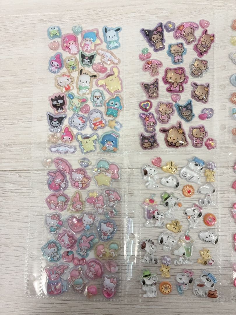サンリオ シール帳完成品 8ページ