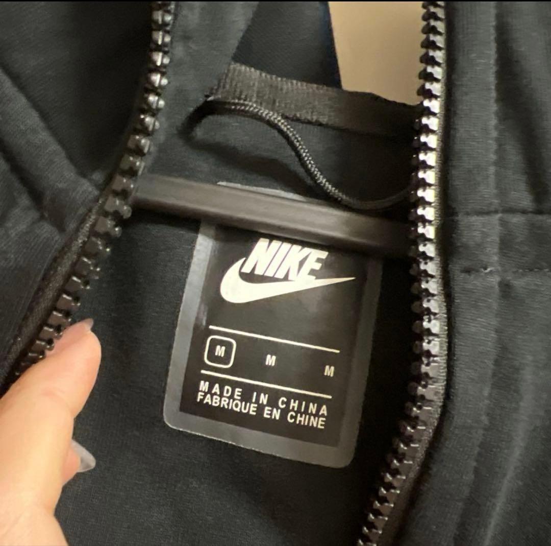 Nike テックフリース 黒 Mサイズ