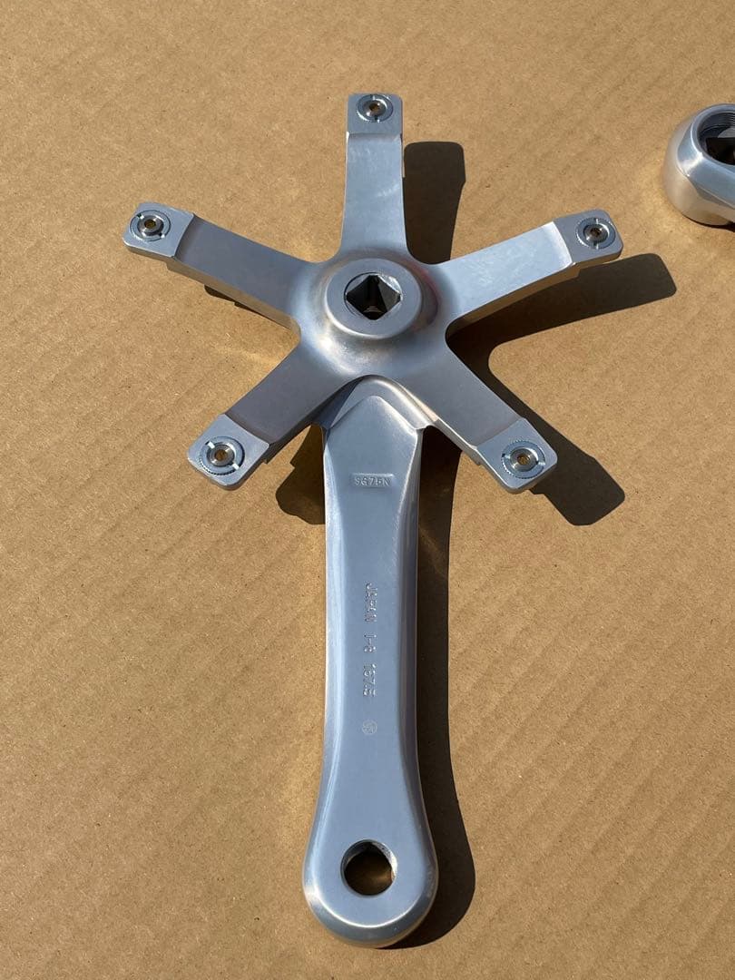 美品‼️Sugino 75 クランクアーム アルミ シルバー NJS仕様