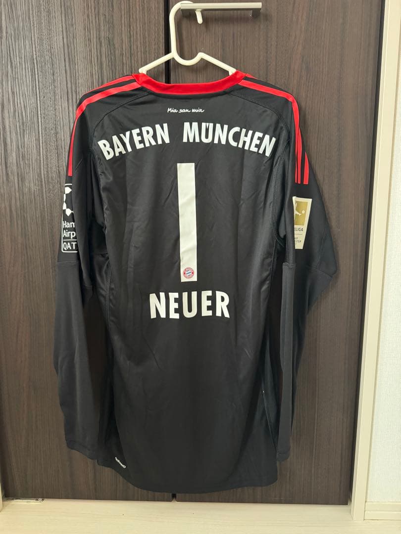 バイエルンミュンヘン　Bayern München ノイアー　ユニフォーム