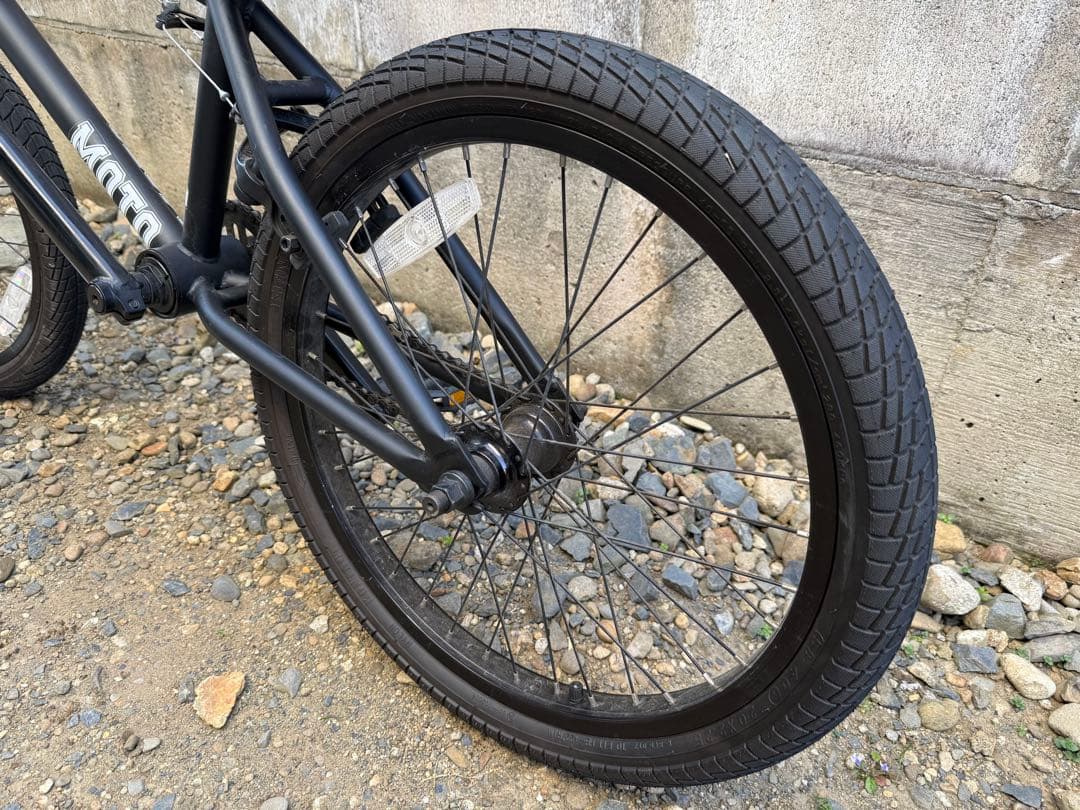 ブラック 20インチ BMXバイク