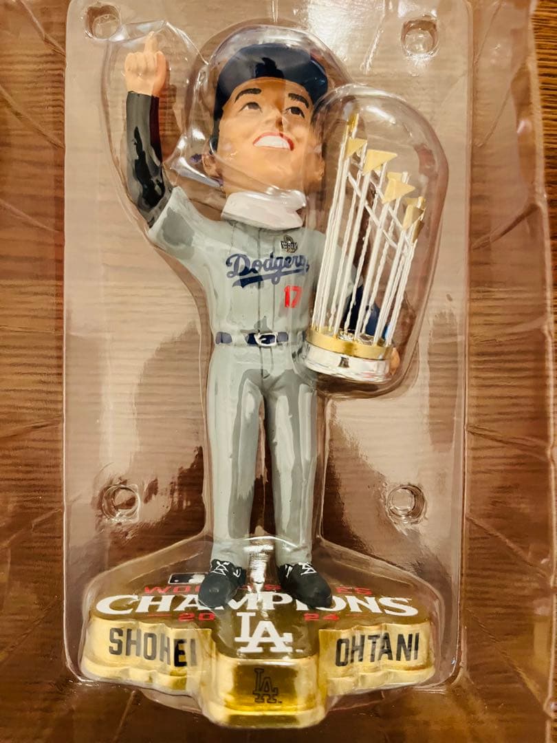 【正規品】大谷翔平 WS2024チャンピオン ver.2 8インチボブルヘッド④