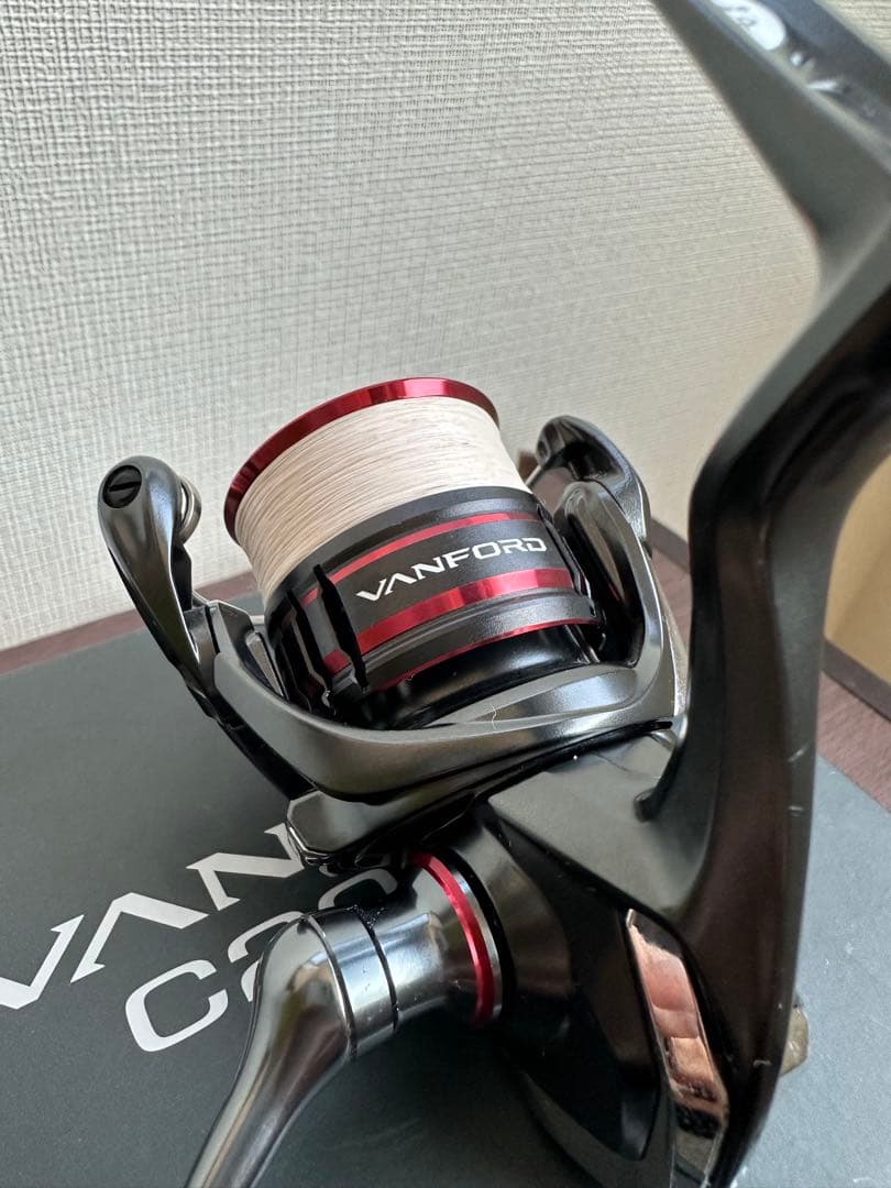【美品】SHIMANO VANFORD C2000S スピニングリール