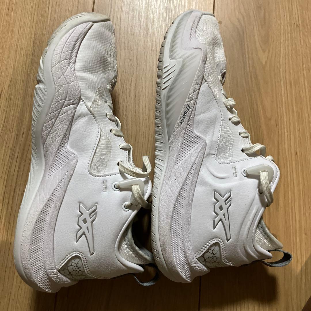 asics NOVA SURGE LOW2 24cm 【シューズケース付き】