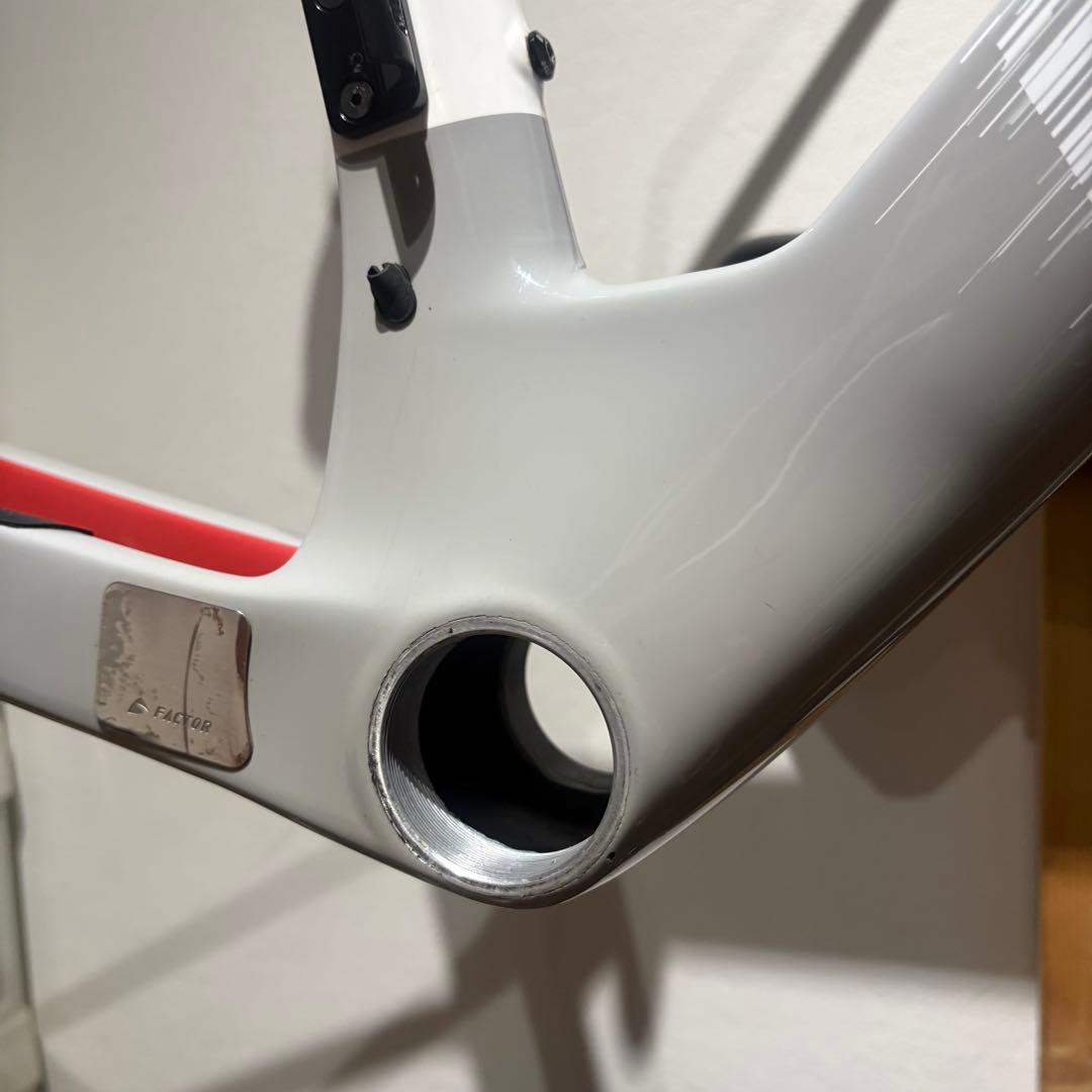 Factor OSTRO VAM 52 Soho Mix フレームセット