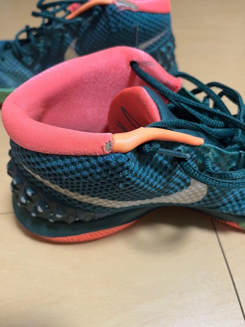 Nike Kyrie 1 バスケットボールシューズ