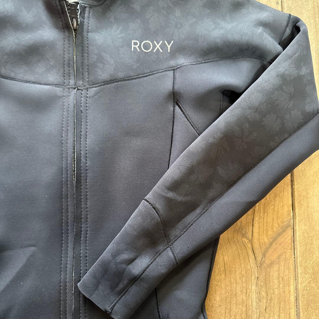 ROXY ロキシーブラック タッパー　サーフィン　マリンスポーツM