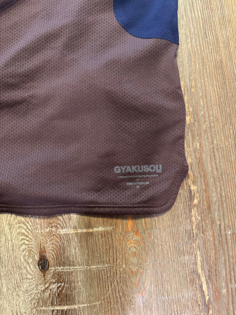 NIKE GYAKUSOU ノースリーブ