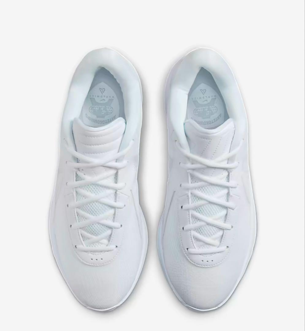 Nike フリーク6 FREAK バスケットボールシューズ バッシュ 白 ヤニス
