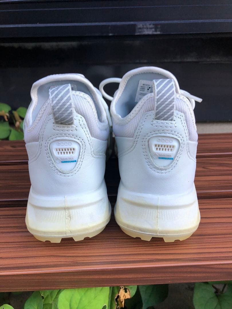 372番 美品ECCOゴルフシューズ 37 23.5cmスパイクレスゴアテックス