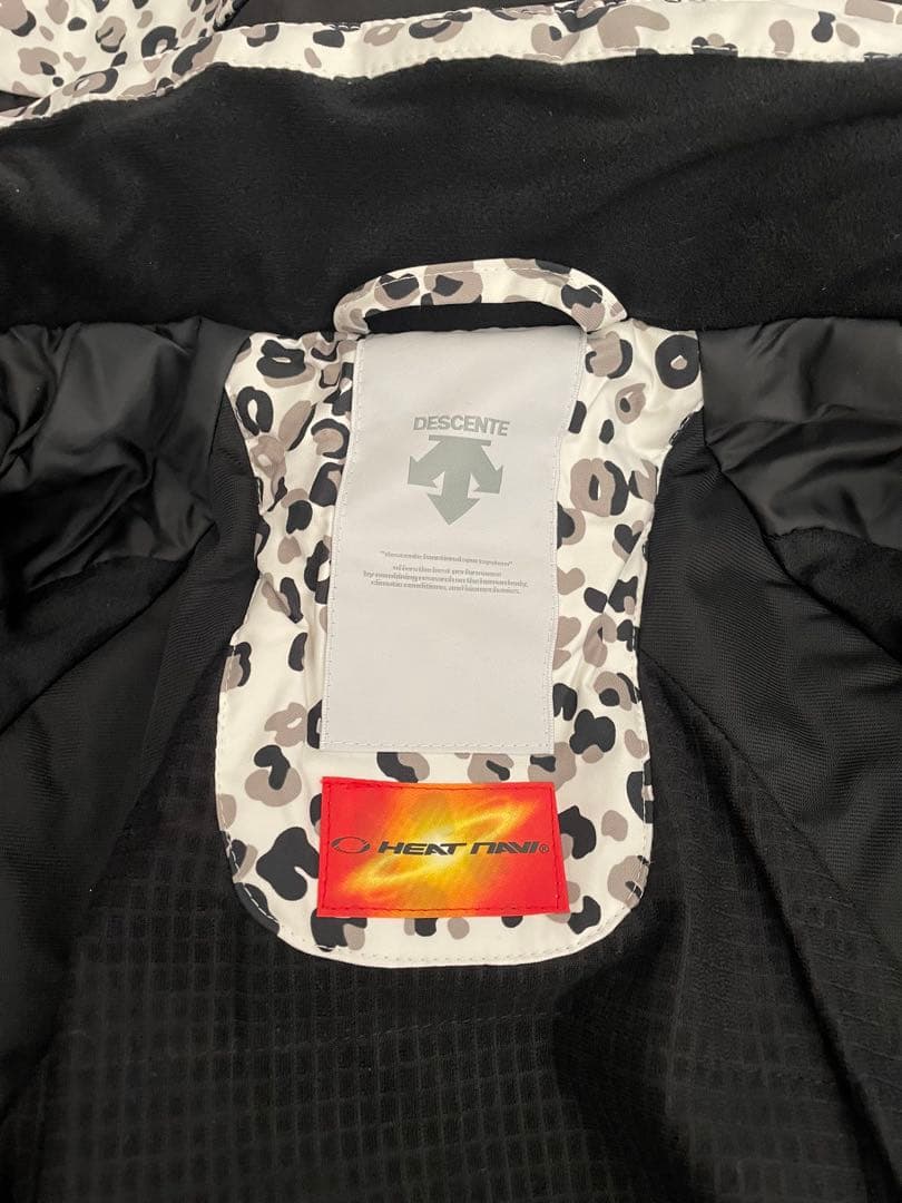DESCENTE スキーウェアセット美品　お子様でも