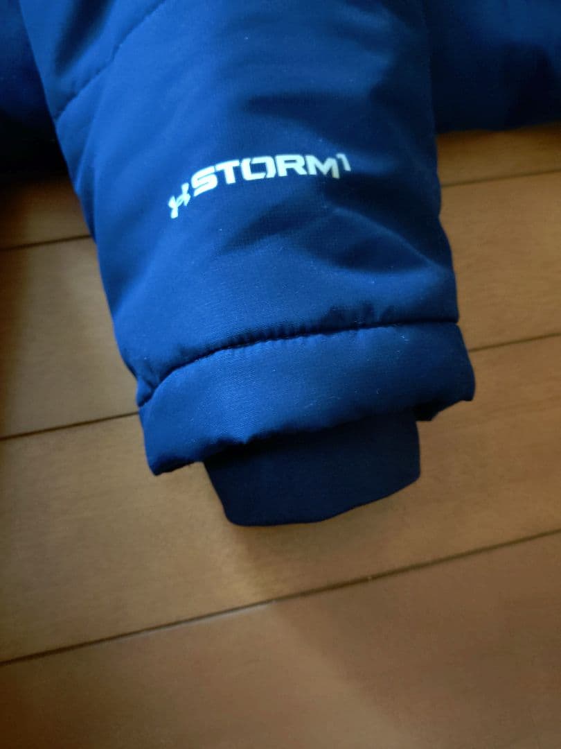 UNDER ARMOUR アンダーアーマー　ベンチコート　ネイビー　　Sサイズ