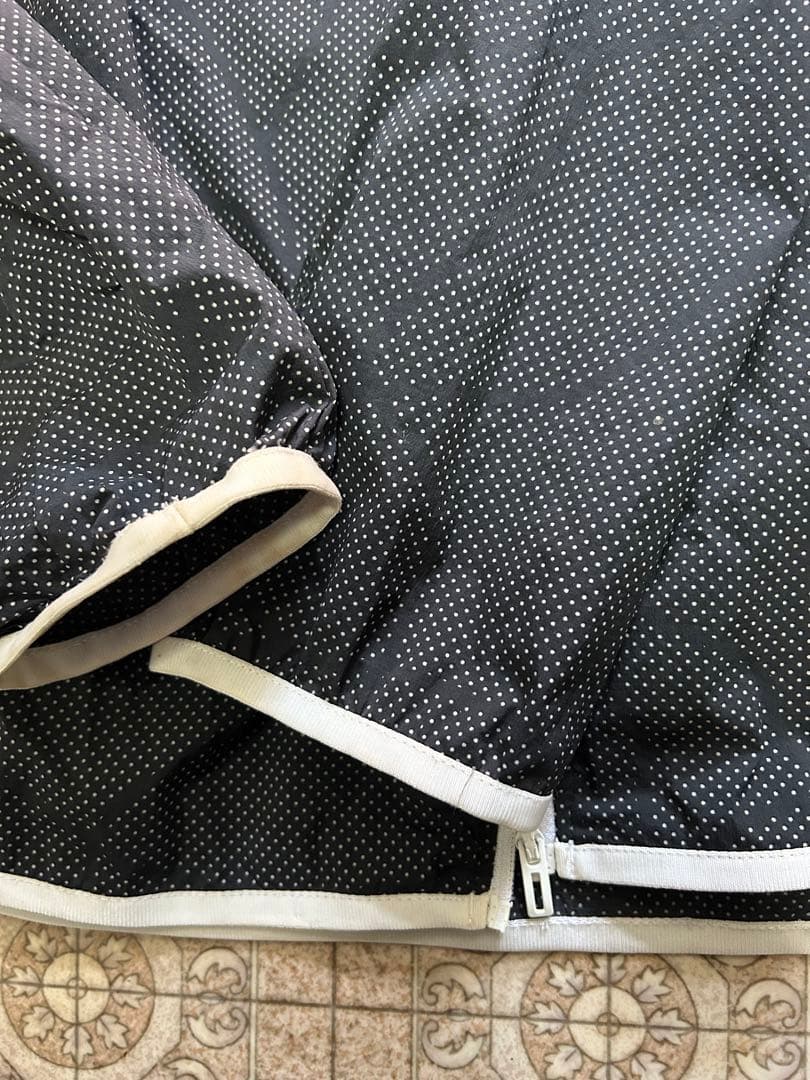 adidas ドット柄 フード付き ウィンドブレーカー