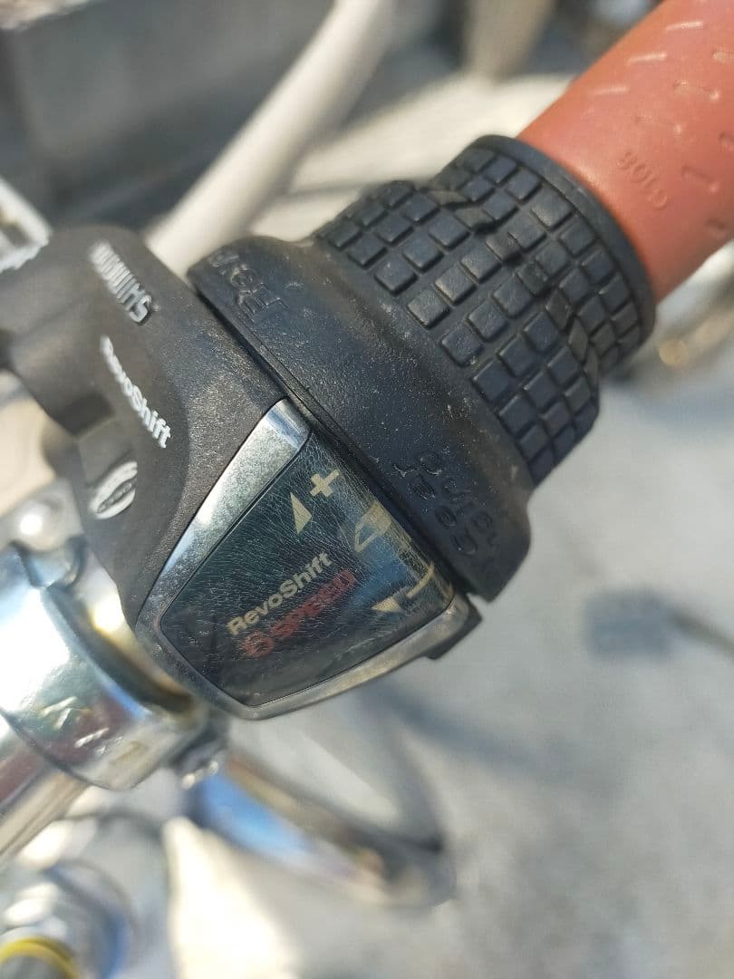 【滋賀南部直接取引限定】子供用自転車 24インチ　女の子　ホワイト
