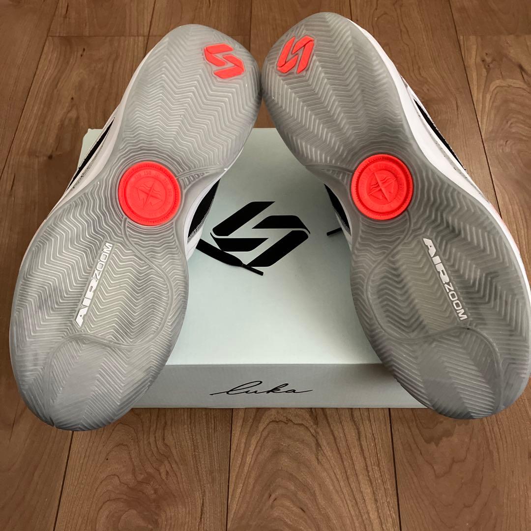 【美品】Luka 1 バスケットボールシューズ　ホワイトセメント30.5センチ