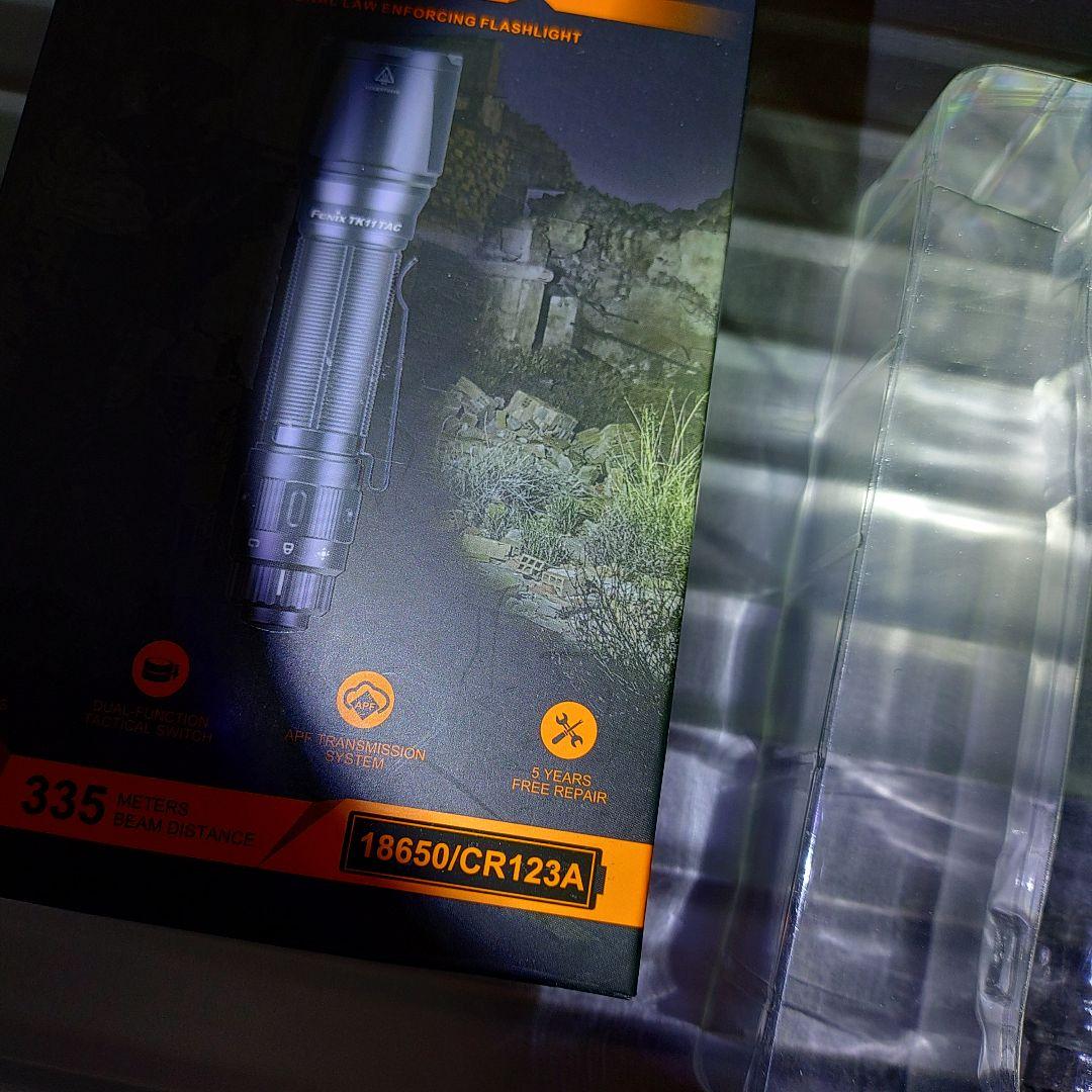 Fenix TK11 TAC 1600ルーメン LED タクティカルライト