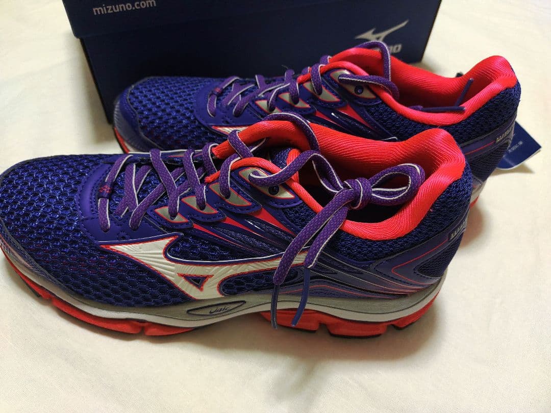 新品 ミズノ MIZUNO ウエーブエニグマ 6 W ランニングシューズ
