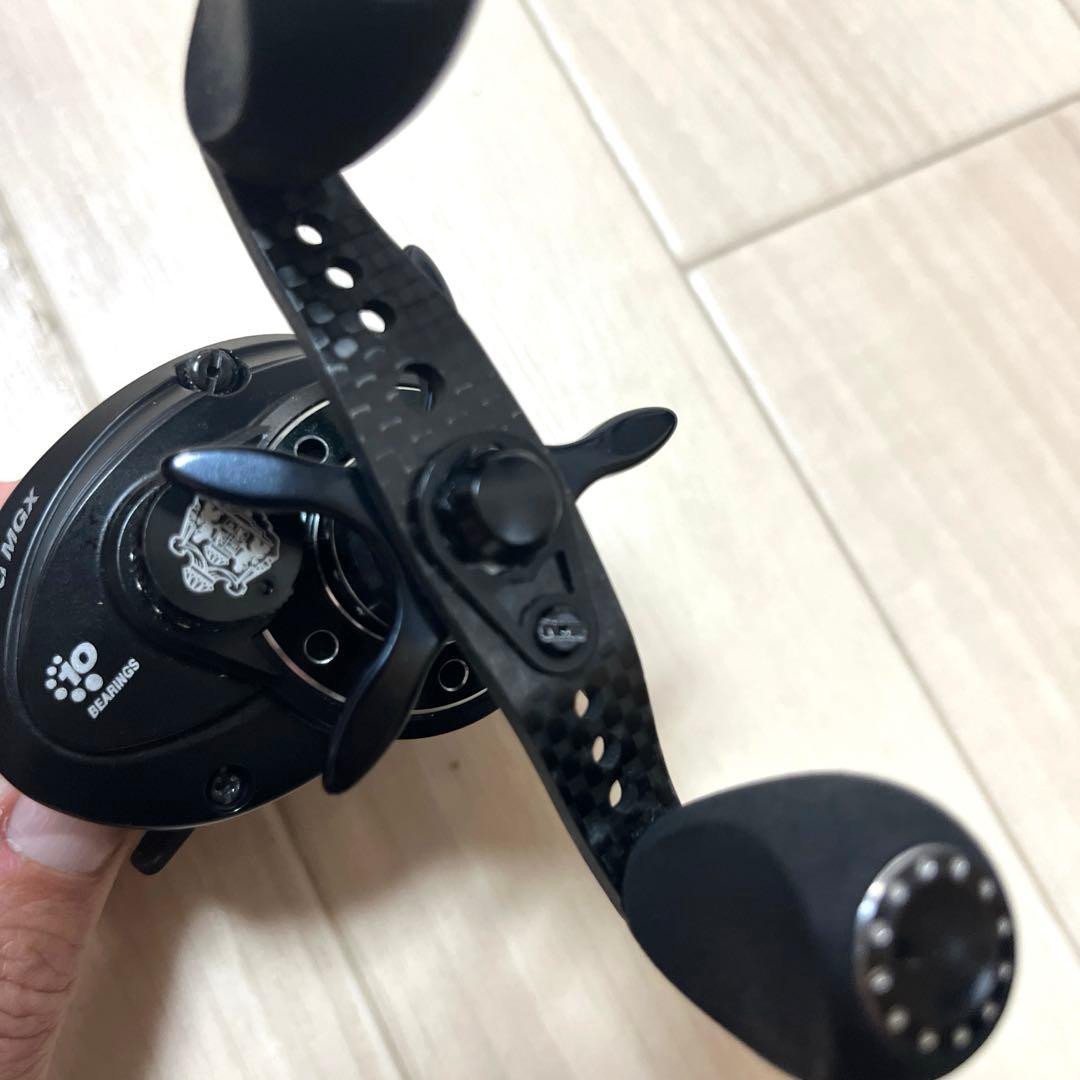 アブ　Revo MGX 右巻き