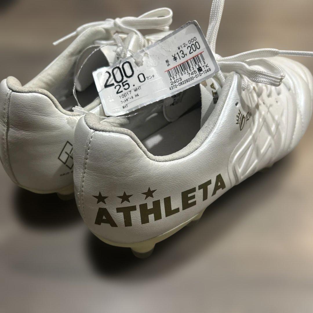 新品　ATHLETA サッカースパイク