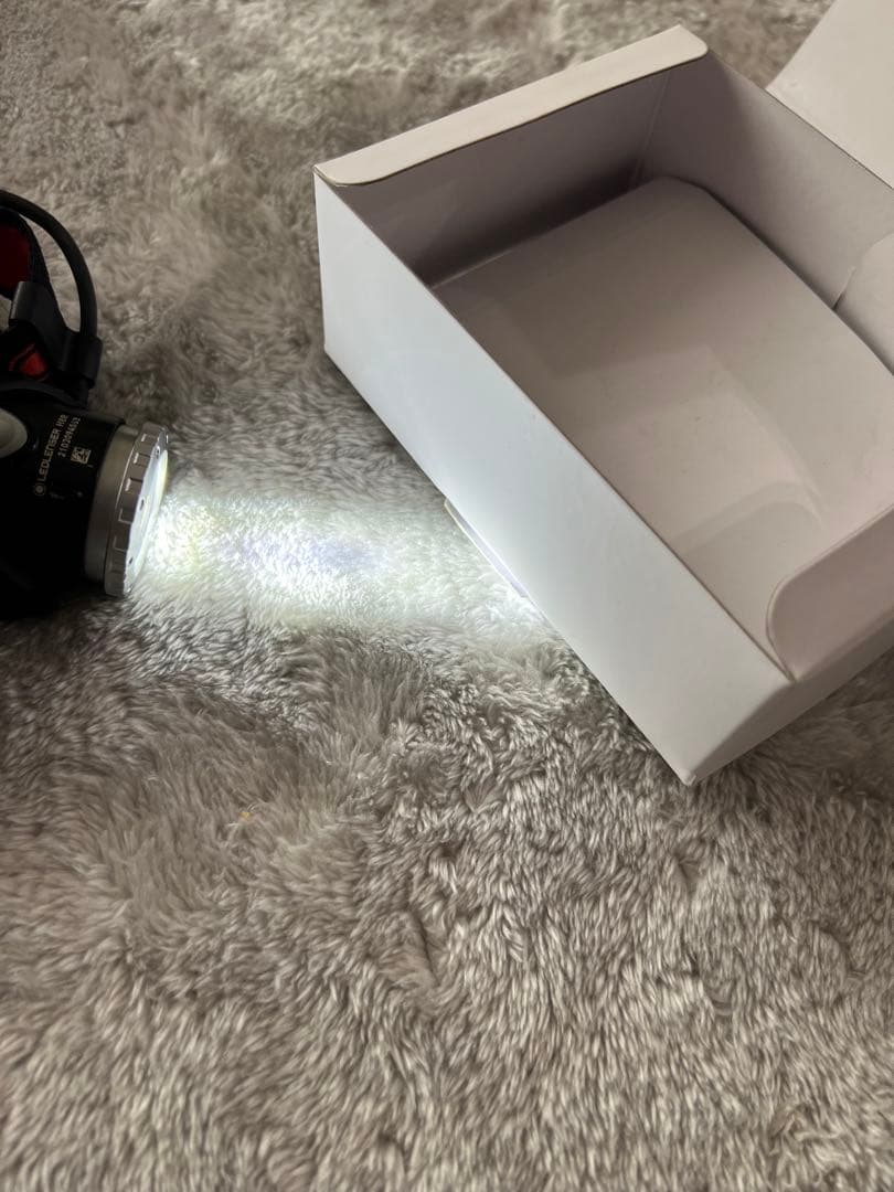 LEDLENSER　H8R　ヘッドランプ