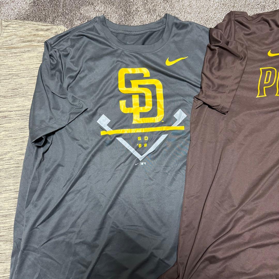 ナイキ　MLB Tシャツ(パドレス・カブス)