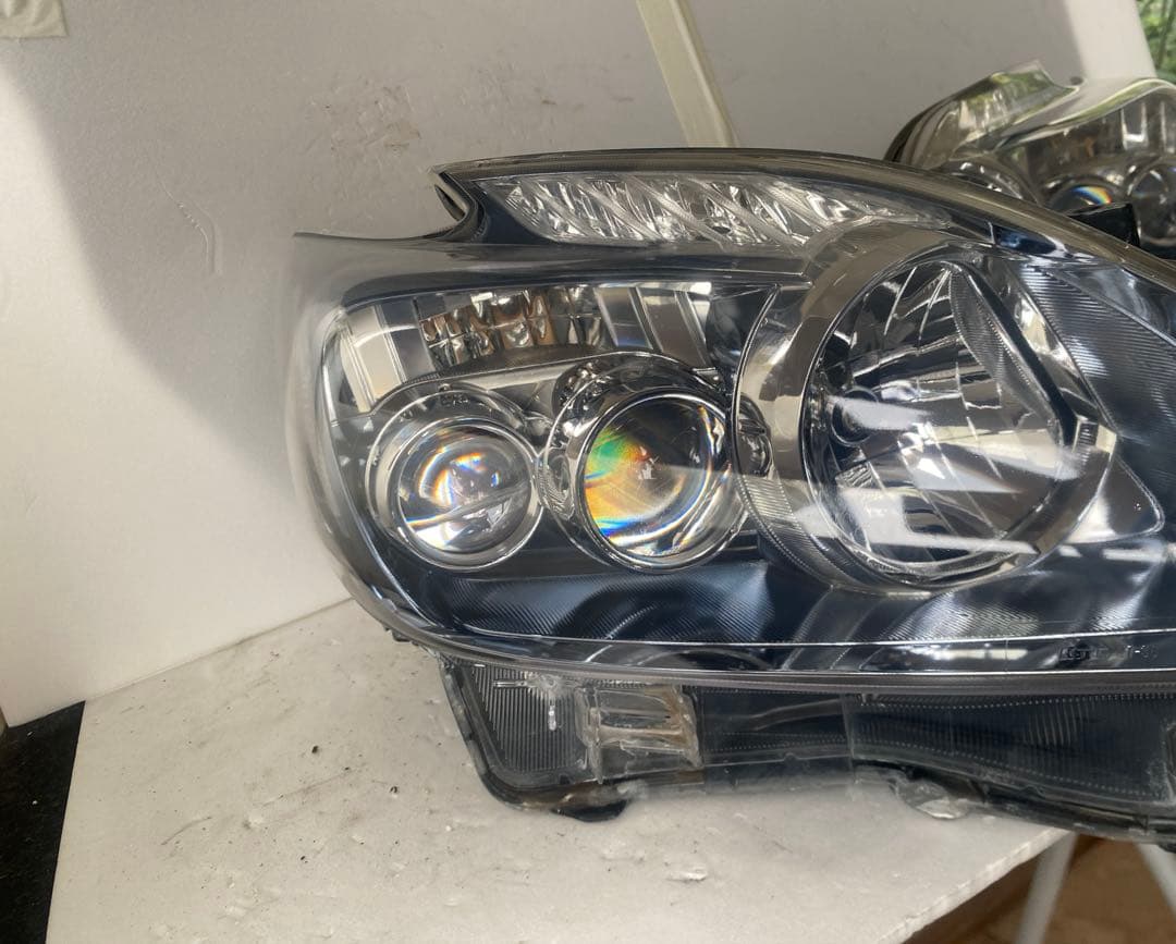 トヨタ プリウス ZVW30 前期 純正LEDヘッドライト 左右セット
