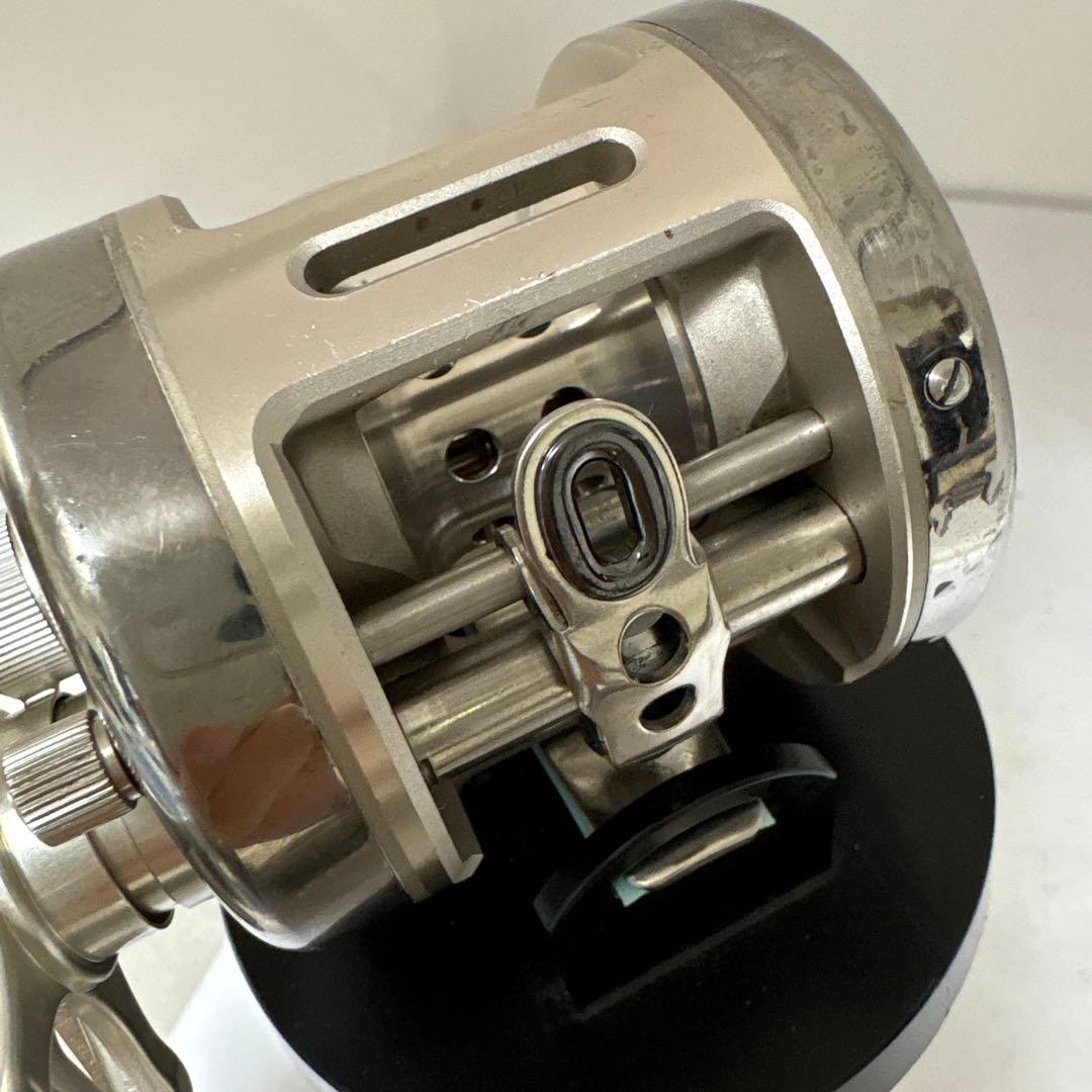 リョービVARIUS M300 ベイトリール