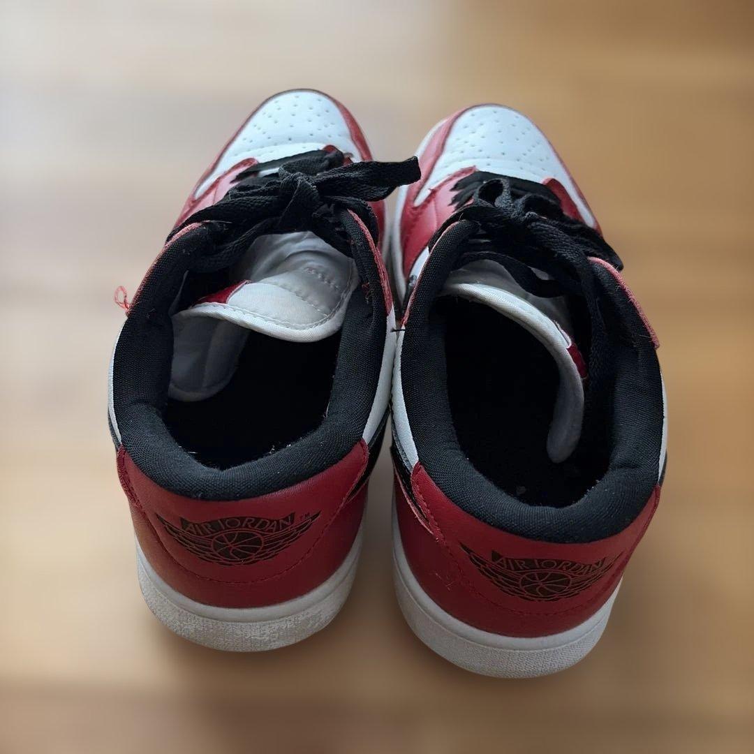 Nike Air Jordan 1 Low シカゴ　赤/白/黒