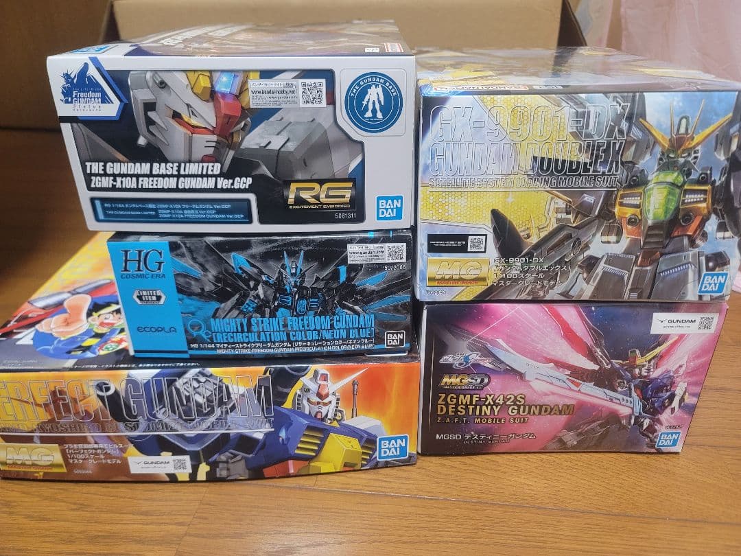 ガンプラセット MGSD、MG、RG、HGバンダイ