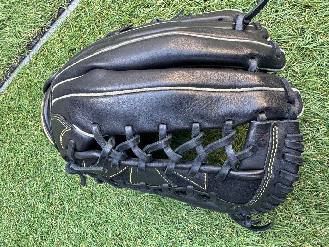 【美品】MIZUNO セレクトナイン 軟式 大人 外野手用 14 右投げグラブ