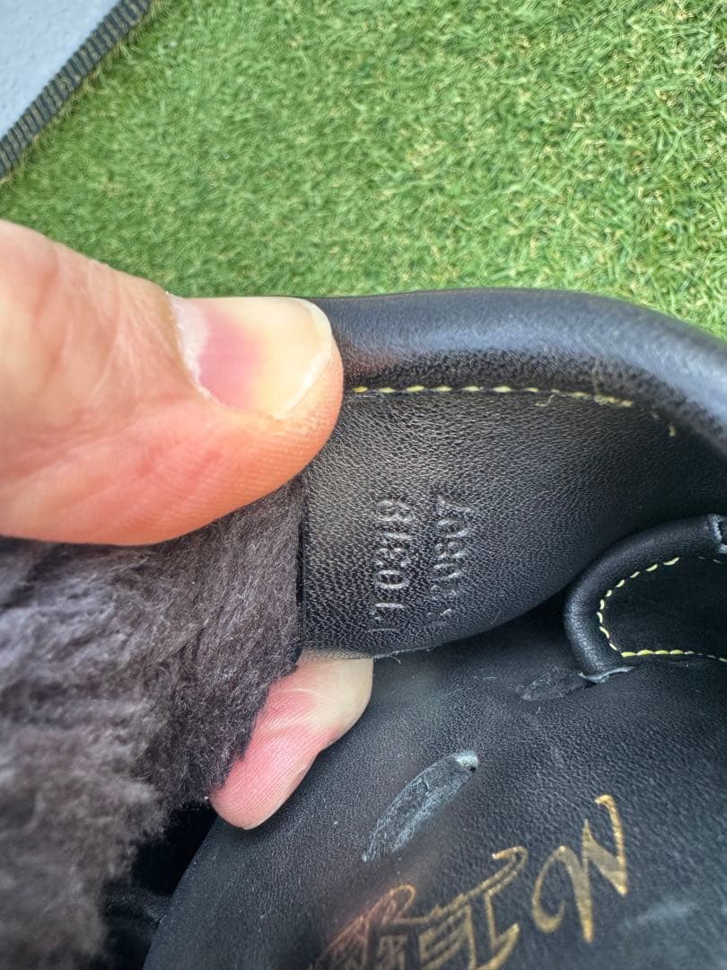 【美品】MIZUNO セレクトナイン 軟式 大人 外野手用 14 右投げグラブ