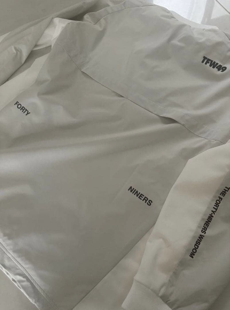TFW49 SHELL PULLOVER CREW NECK ウィンドブレーカー