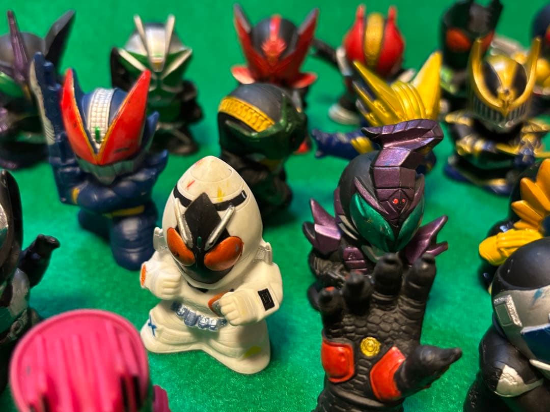 計57体!!仮面ライダー ミニチュア指はめフィギュアセット
