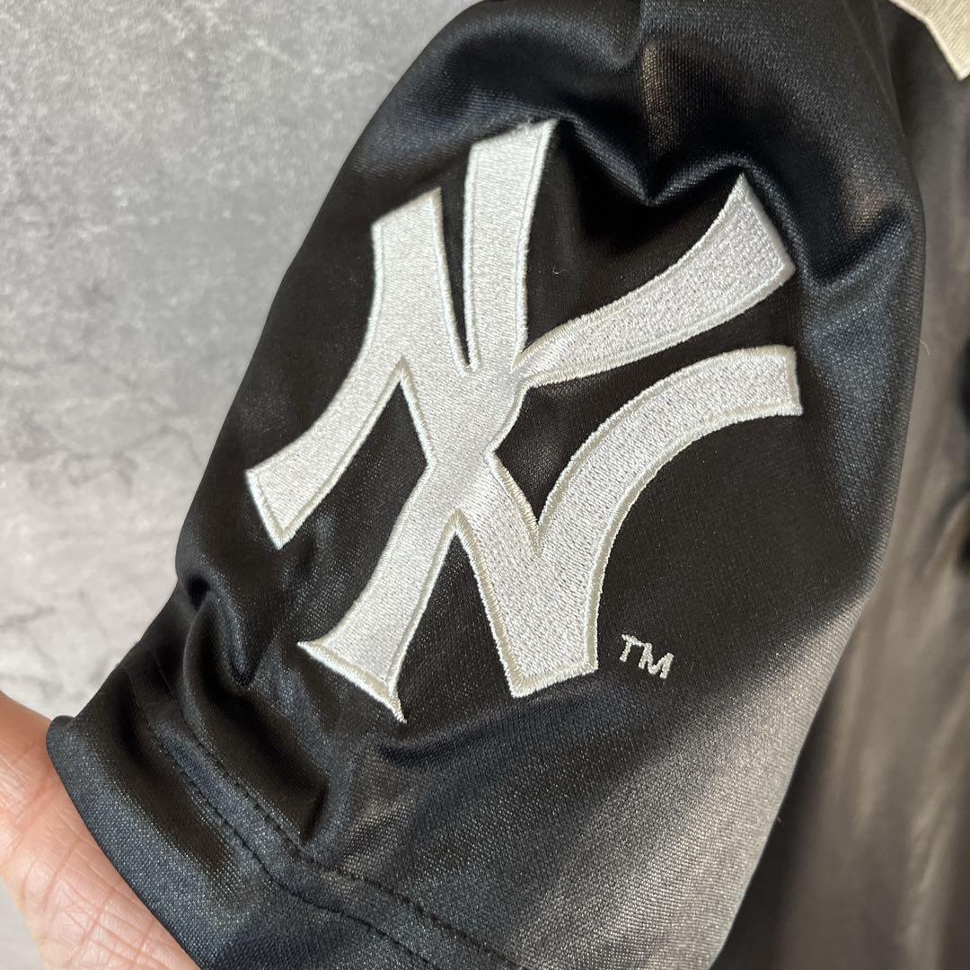 MLB ヤンキース 00s ベースボールシャツ 紐育 エナメル　Ｌメンズ黒C3