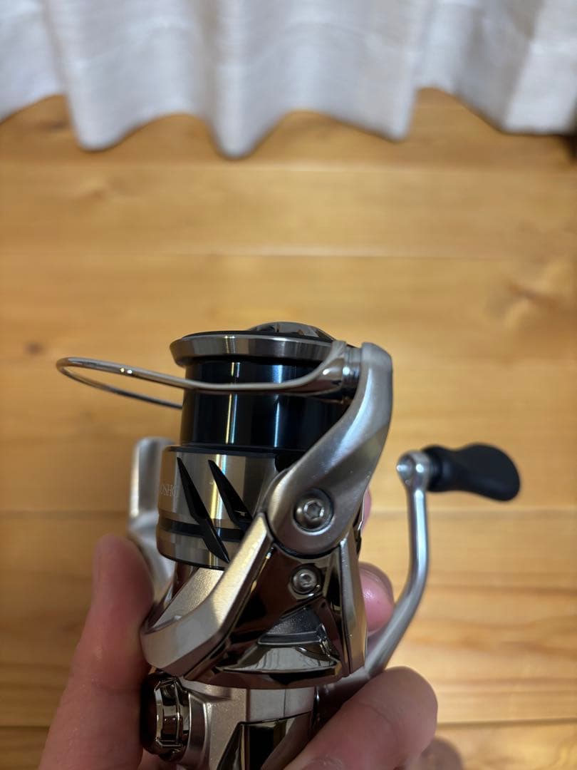 【送料込】シマノ　23ストラディック2500SHG
